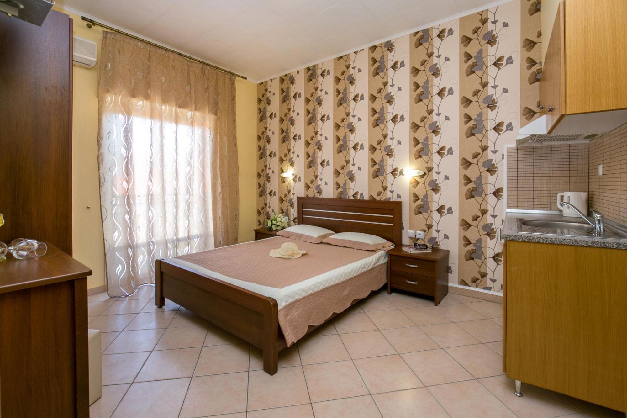 Markos Studios Potos Exterior foto